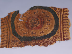 A Coptic Fragment with a Polychromatic Medallion