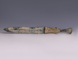 achaemenid bronze dagger 2