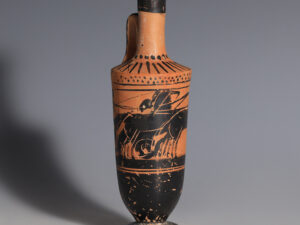 attic black-figured lekythos with quadrigas 2
