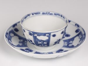 blue-and-white-saucer-and-cup-set
