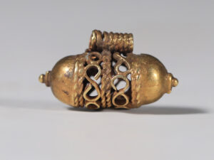 byzantine gold filigree pendant