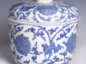 chinese kangxi large blue and white ceramic bowl