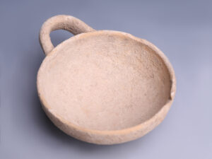 ancient greek apulian terracotta cup