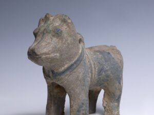 easten han dynasty dog statuette