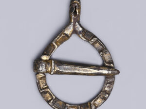 late medieval silver praying hands brooch