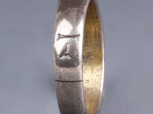 medieval fifteenth to sixteenth century gilt silver ring