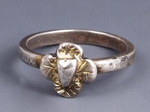 medieval fifteenth to sixteenth century ring with four leafed clover