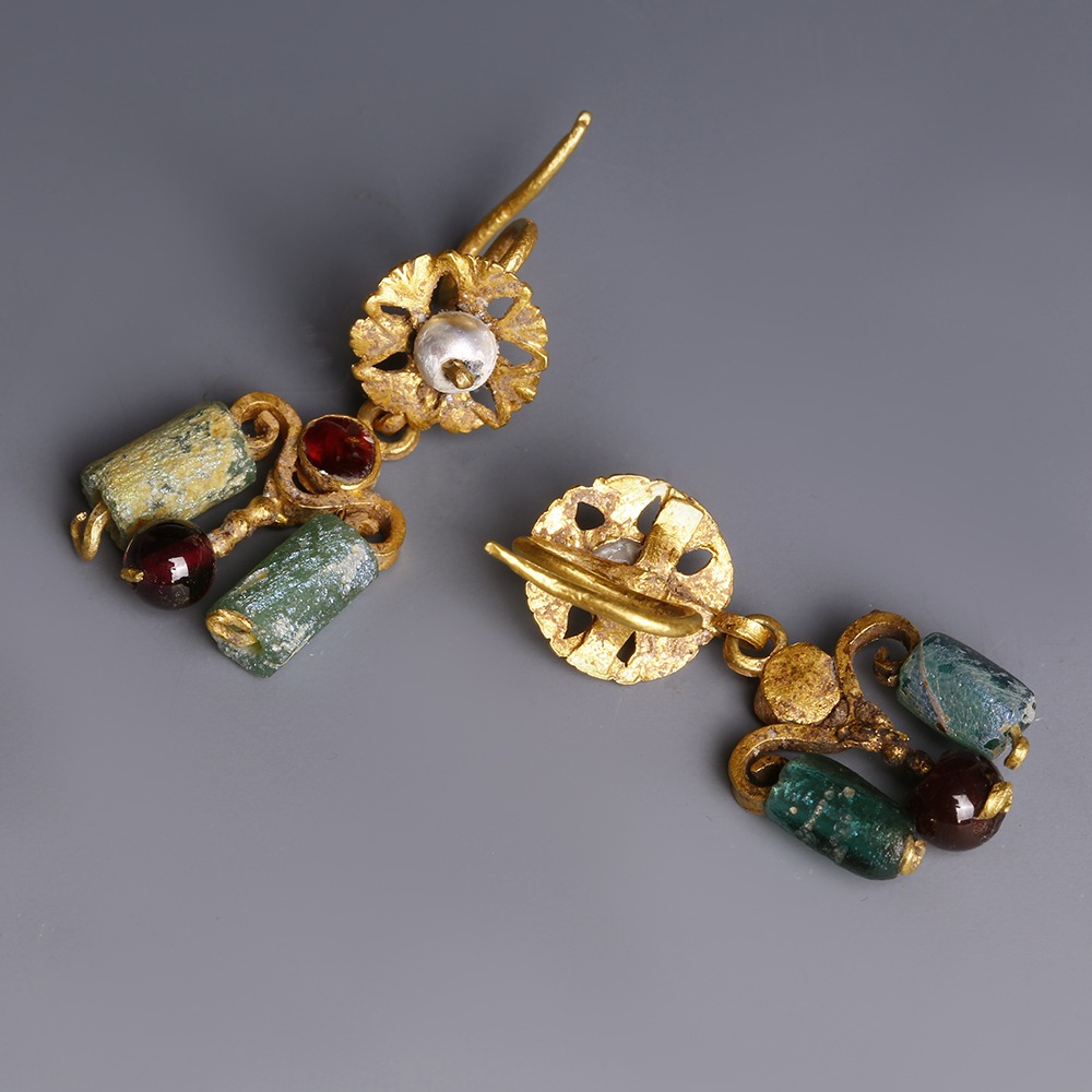 ornate roman gold earrings