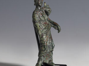 roman bronze fortuna statuette 2
