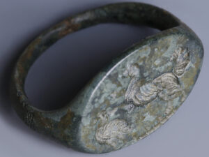 roman bronze ring with intaglio