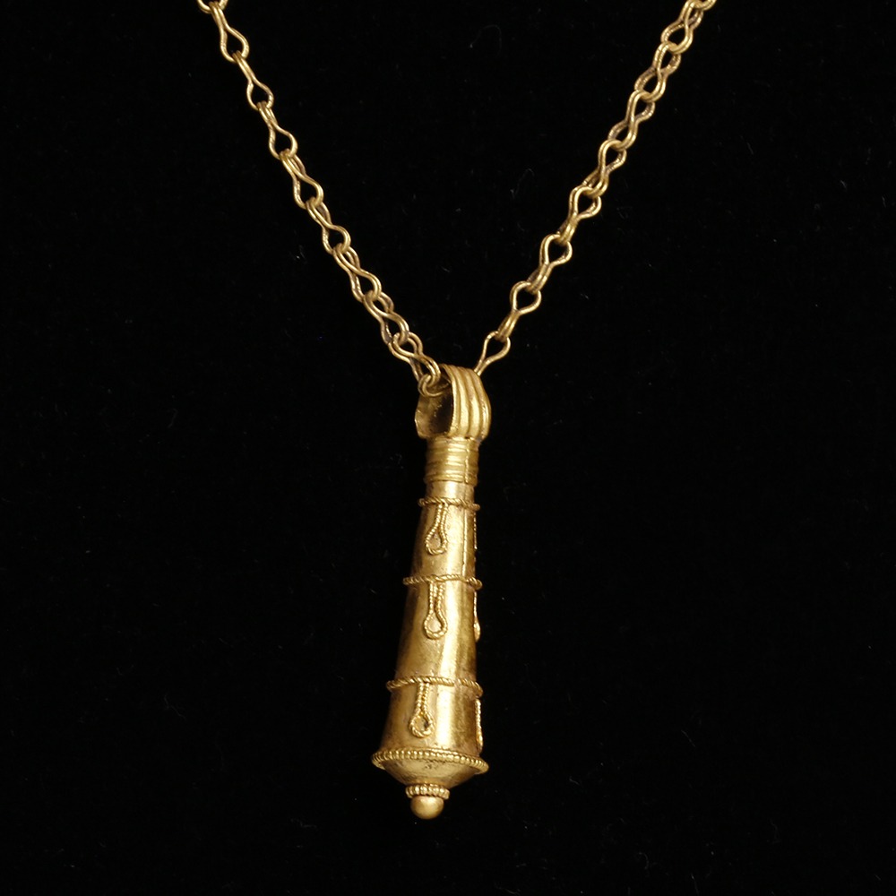 roman gold club of hercules pendant roman gold club of hercules pendant