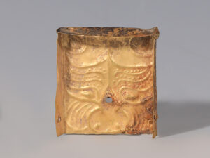 scythian gold feline head applique