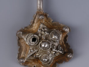 tudor period silver clothing fastener