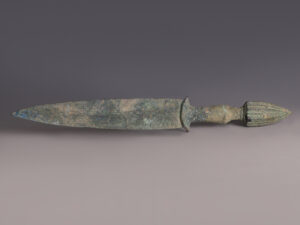 urartu bronze dagger