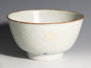 vung tau large white glazed bowl