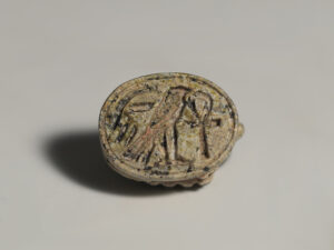 egyptian faience seal amulet of a hedgehog 3