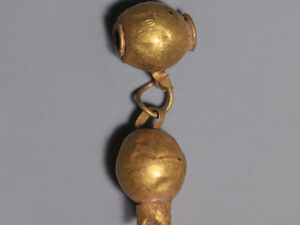 ancient greek gold pomegranate pendant 2
