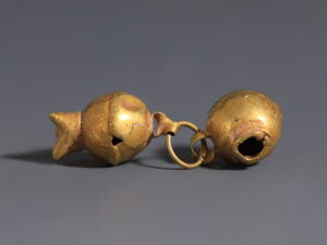 ancient greek gold pomegranate pendant
