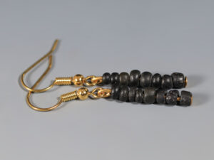ancient roman black glass beaded earrings 2