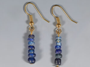ancient roman dark blue glass beaded earrings 3