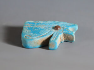 egyptian blue faience wedjat amulet 3