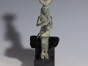egyptian bronze isis and horus statuette