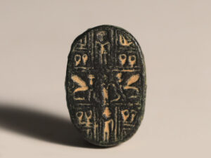 phoenician-egyptian bronze scarab