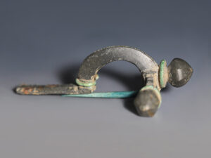roman bronze crossbow brooch 2